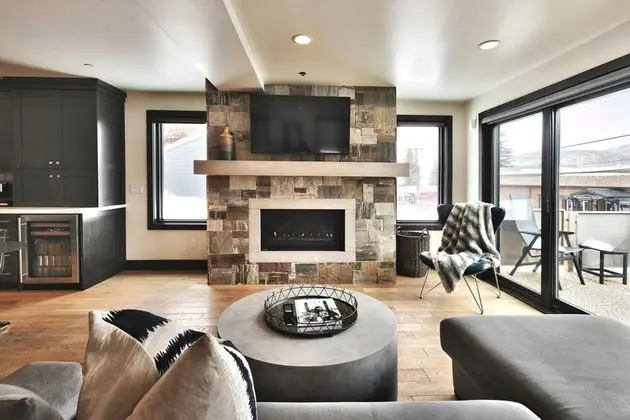 Pinetree by Avantstay Modern Park City Getaway w/ Patio & Balcony - İç Mekan