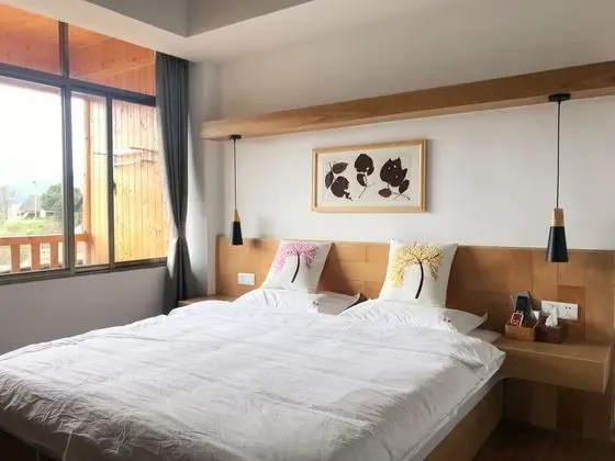 PINGAN TRAVELLINGWITH HOSTEL