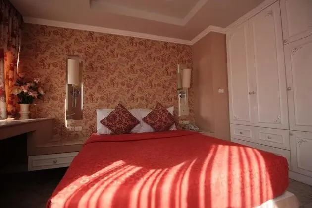 At Pingnakorn Boutique Hotel