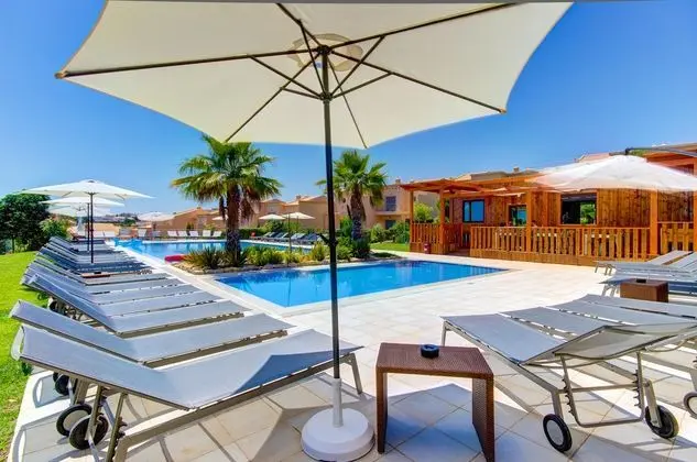 Pinheiros da Balaia Villas