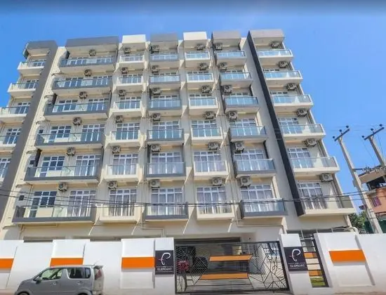 Pink Elephant Tourist Apartment Hotel - Dış Mekan