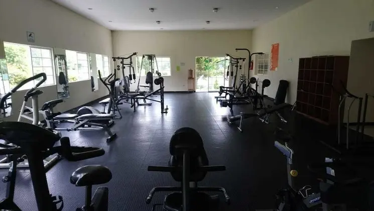 Pink House 604 - Fitness