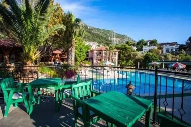 Pink Palace Hotel - Havuz