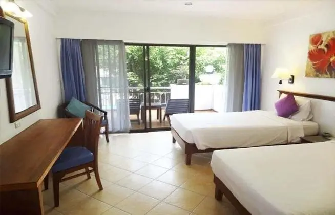 Pinnacle Grand Jomtien Resort & Beach Club - Oda