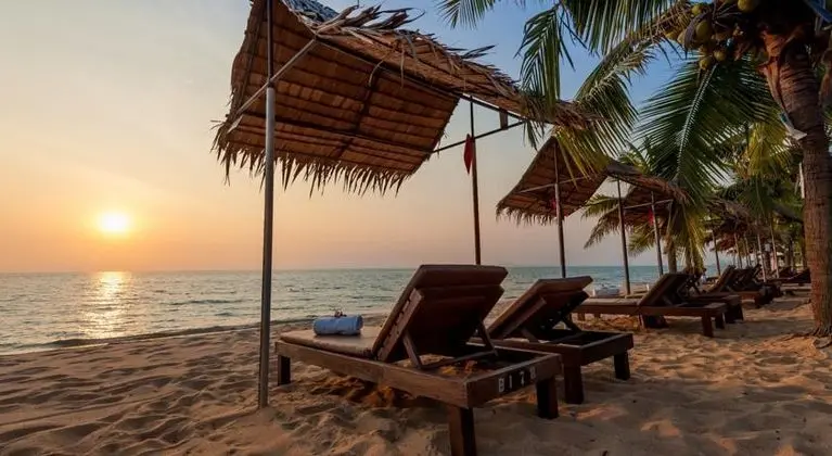 Pinnacle Grand Jomtien Resort & Beach Club - Plaj