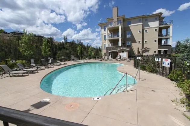 Pinnacle Pointe - By Vacations Kelowna - Havuz