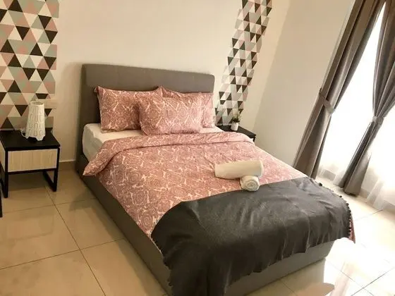 Pinnacle Tower Johor Bahru - Öne Çıkan Resim
