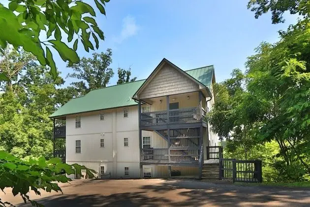 Pinnacle View 7B - Three Bedroom Chalet