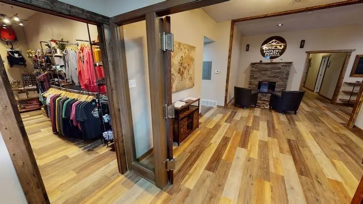 Pintler's Portal Hostel - Lobi