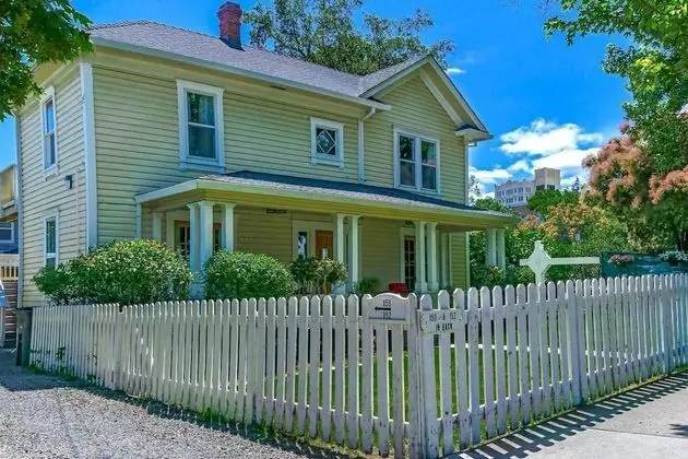 Pioneer House - North Suite