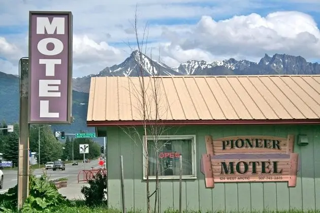 The Pioneer Motel