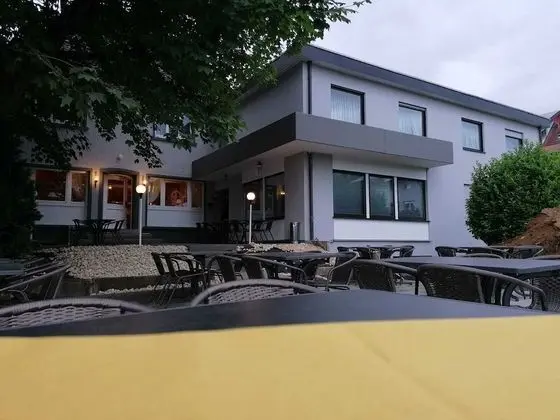 PiPaBu Restaurant & Hotel