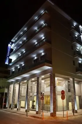 Piraeus Port Hotel - Dış Mekan
