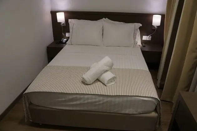 Piraeus Port Hotel - Oda