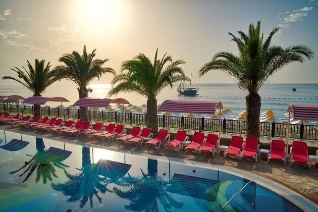 Pirate's Beach Club - All Inclusive - Havuz