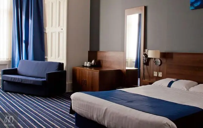 Piries Hotel