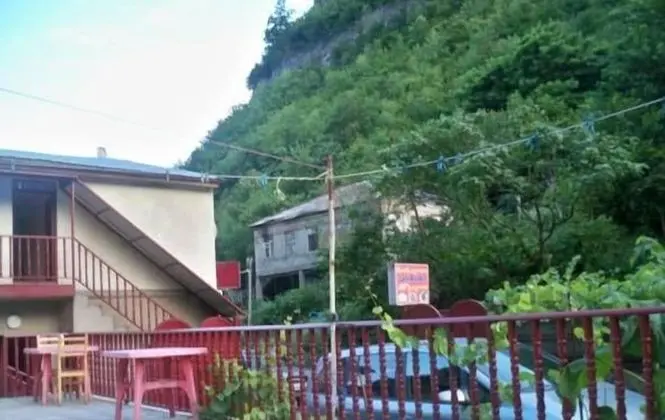 Hotel Pirosmani - Hostel