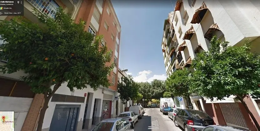 Piso junto a Jardines de la Victoria y Renfe