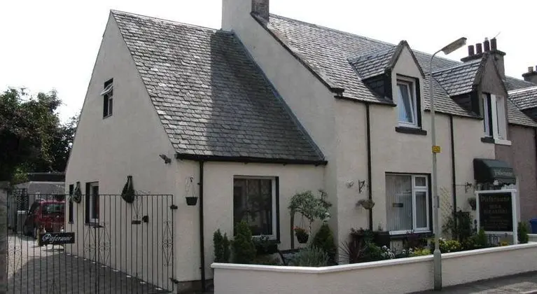 Pitfaranne Guest House