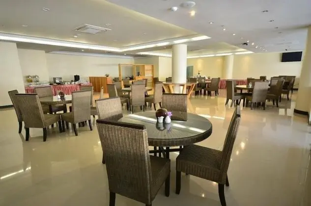 Piyaporn Pavilion - Yerinde Yemek