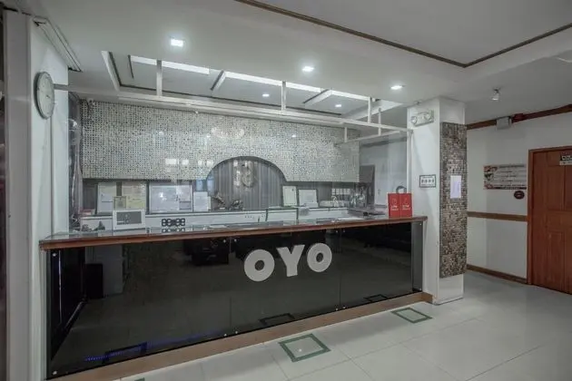 PJ INN HOTEL - Lobi