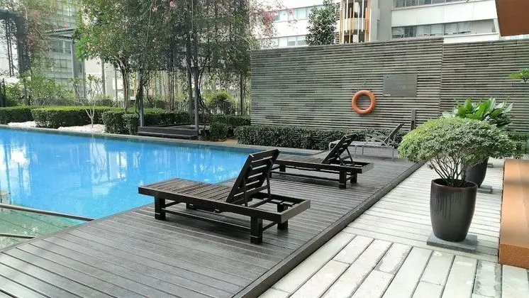 PJ8 Service Suite Pool View - Havuz