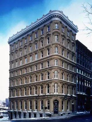 Place d'Armes Hotel & Suites