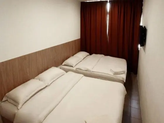 PLACE2STAY AIRPORT HOTEL