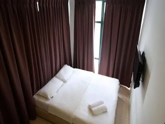 PLACE2STAY AIRPORT HOTEL