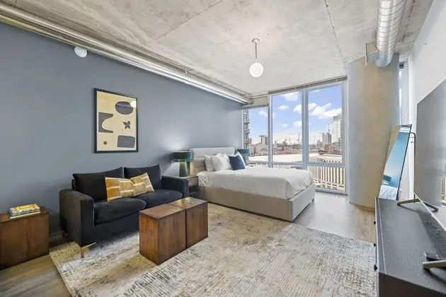 Placemakr Premier SoBro - Oda