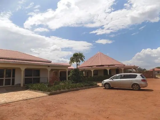 Plain Springs Hotel
