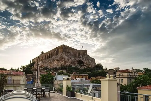 Plaka s Villa With Breathtaking Acropolis