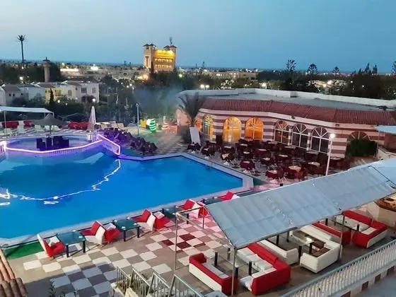 Plan B El Montazah Hotel - Havuz