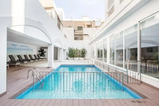 Planet One Hotel