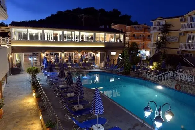 Planos Beach Hotel - Havuz
