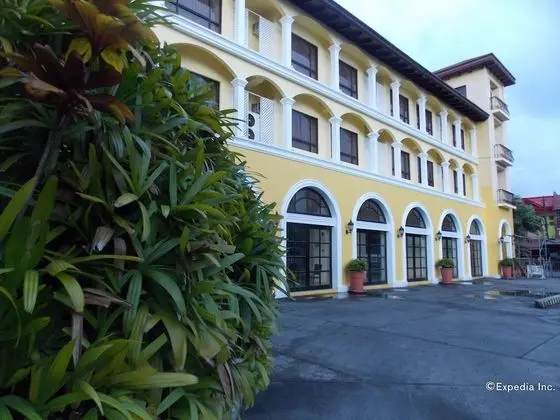 Planta Centro Bacolod Hotel & Residences - Dış Mekan