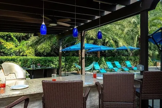 Plantation Acres Luxury Mansion - Yerinde Yemek