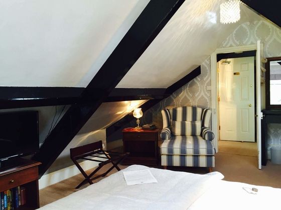 Plas Dinas Country House