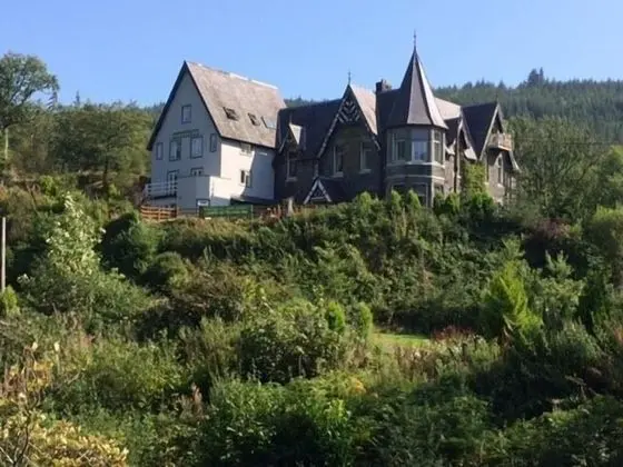 Plas Penaeldroch Manor