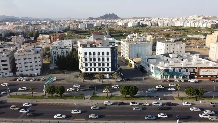 Platinum Alkhamseen - Dış Mekan