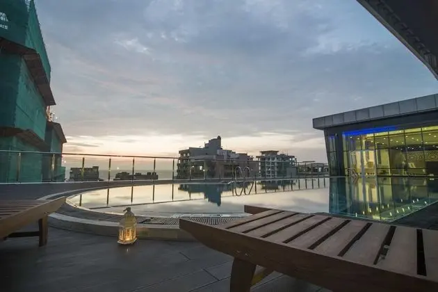Platinum One Suites