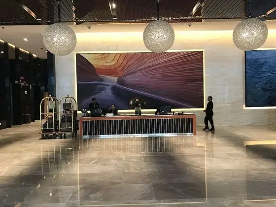 The Platinum Suites - Lobi