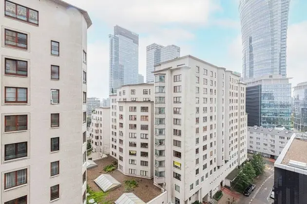 Platinum Towers Grzybowska by Renters