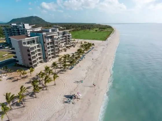 Playa Caracol Residences Vacation Rental - Plaj