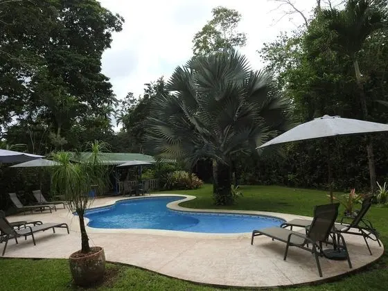 Playa Negra Guesthouse - Havuz