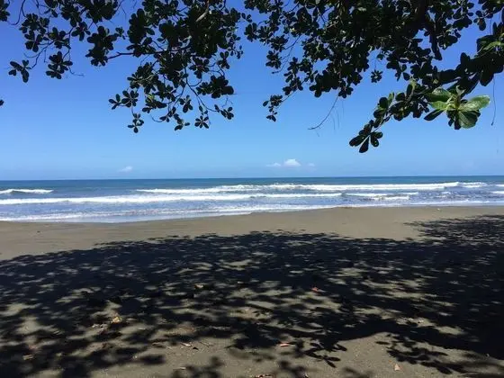 Playa Negra Guesthouse - Plaj