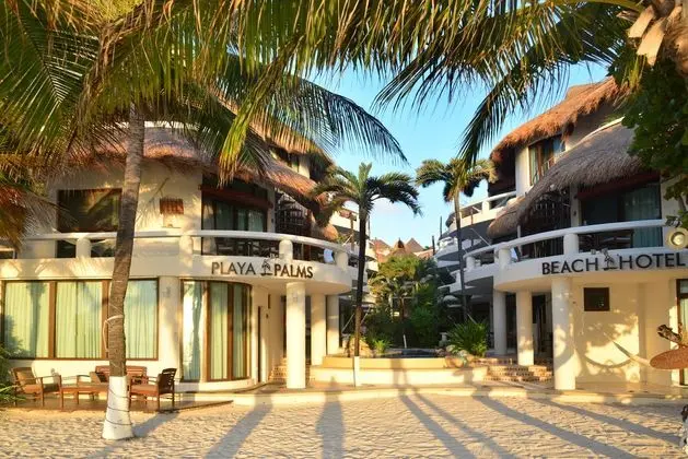 Playa Palms