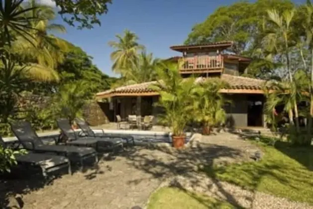 Playa Potrero - Exotic 5 BR Beachfront Villa Bella Catalina - Oda