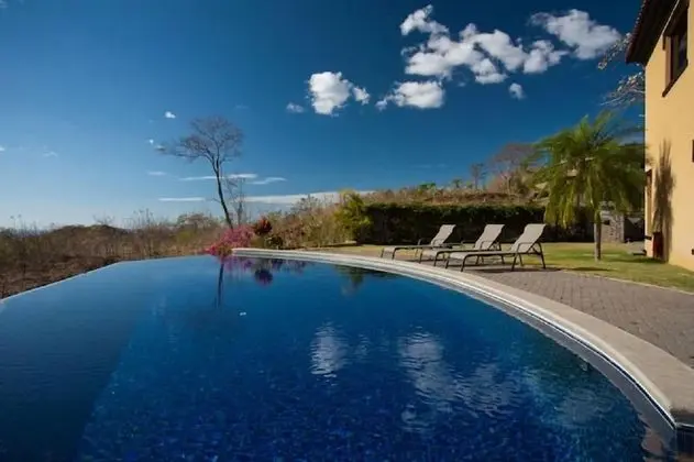 Playa Potrero Great Villa w Spectacular Sunsets - Villa de Oro - Oda