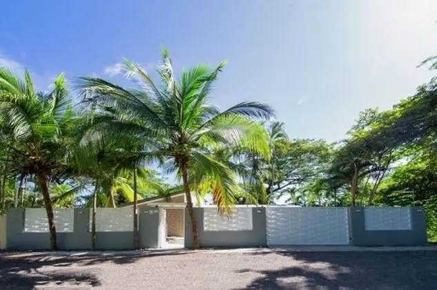 Playa Potrero Modern 3 BR Home Centrally Located - Casa Coastal Serenity